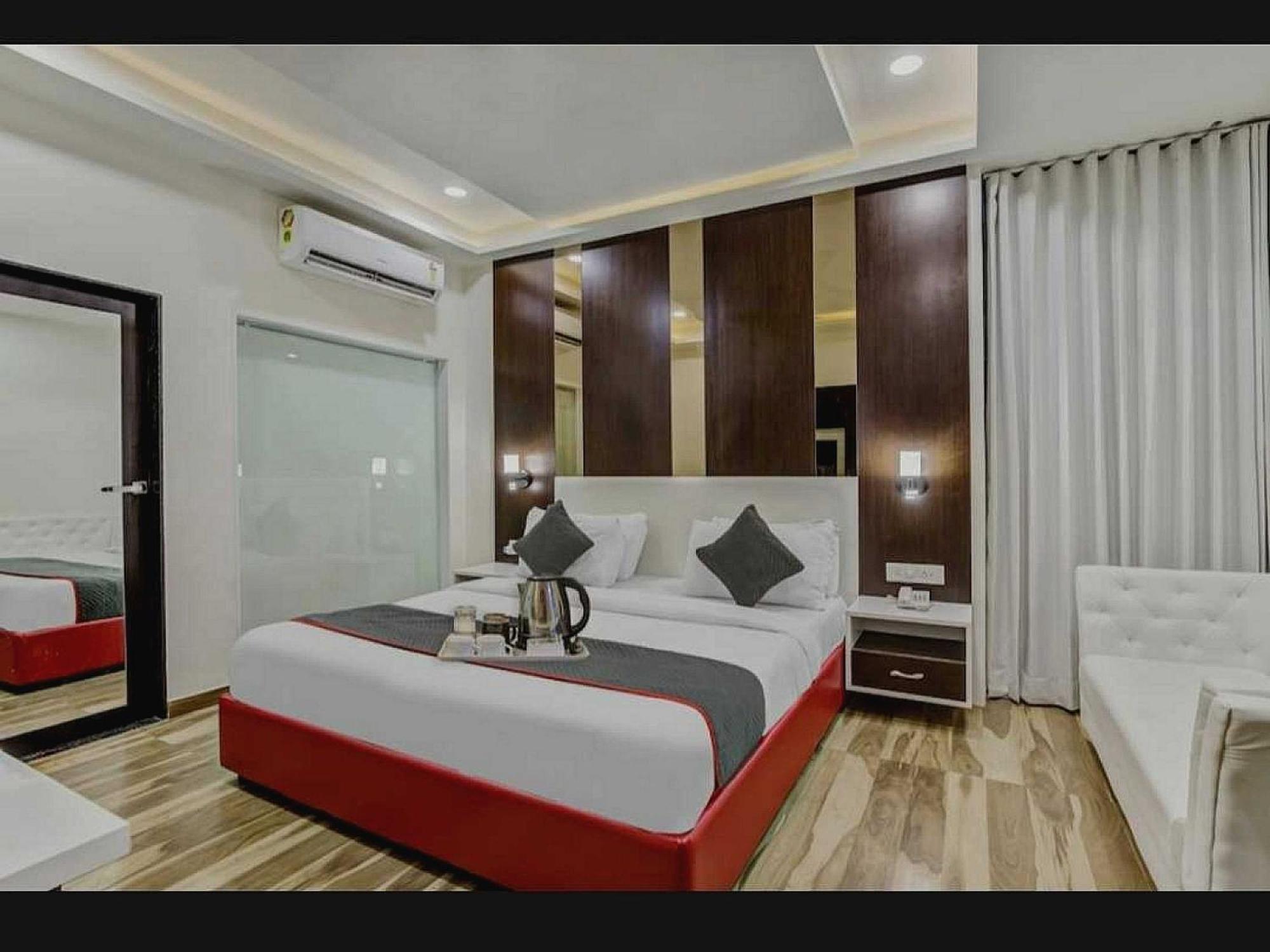 O Raas Near Near Paschim Vihar